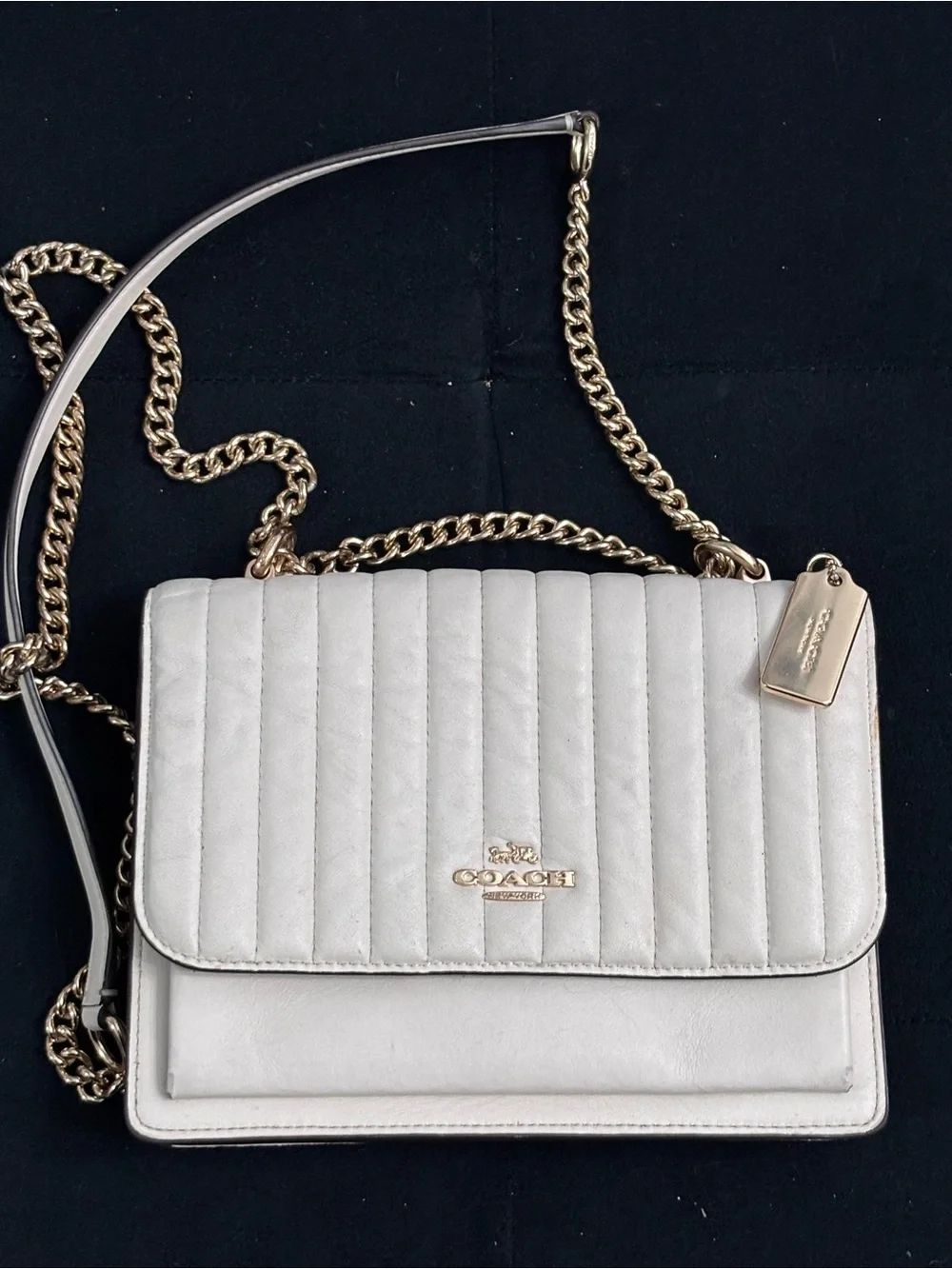 Coach Klare cream Quilted Crossbody & Shoulder Bag Chain Strap & gold hang tag - Picture 2 of 13